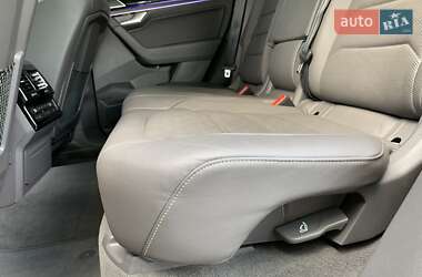 Внедорожник / Кроссовер Volkswagen Touareg 2023 в 