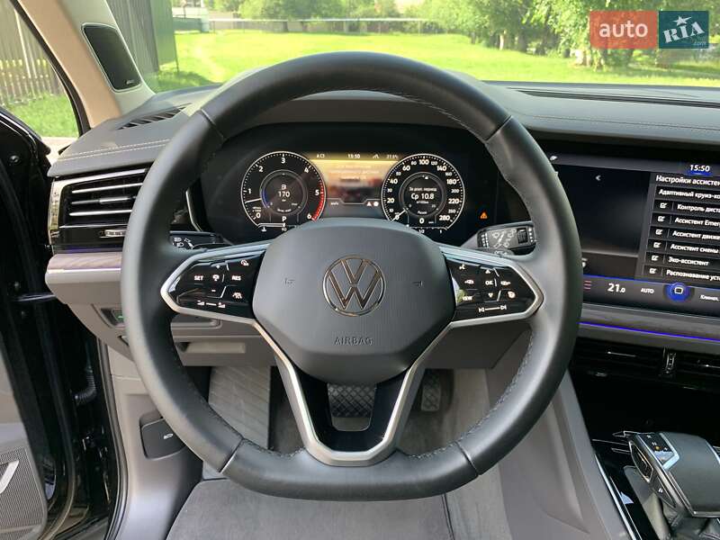 Позашляховик / Кросовер Volkswagen Touareg 2023 в Кривому Розі