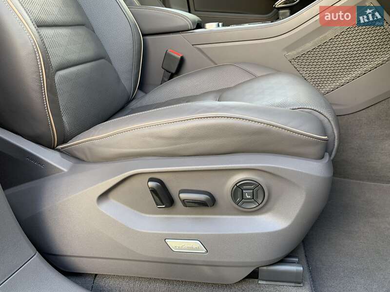 Позашляховик / Кросовер Volkswagen Touareg 2023 в Кривому Розі