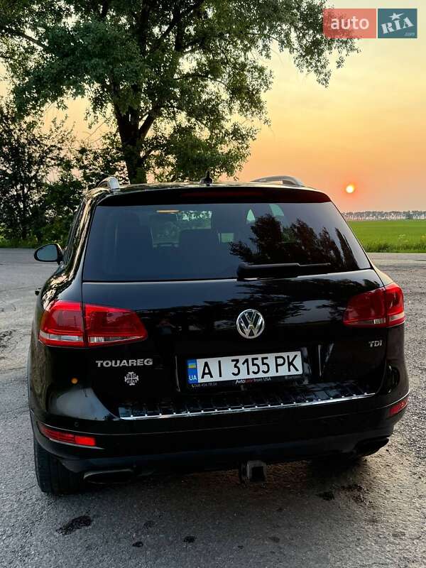 Внедорожник / Кроссовер Volkswagen Touareg 2011 в Василькове