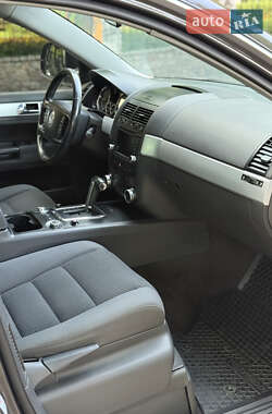 Позашляховик / Кросовер Volkswagen Touareg 2007 в 