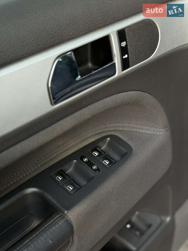 Позашляховик / Кросовер Volkswagen Touareg 2007 в Білій Церкві