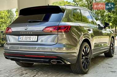 Позашляховик / Кросовер Volkswagen Touareg 2020 в 