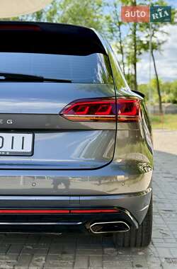 Позашляховик / Кросовер Volkswagen Touareg 2020 в 