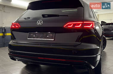 Позашляховик / Кросовер Volkswagen Touareg 2022 в 