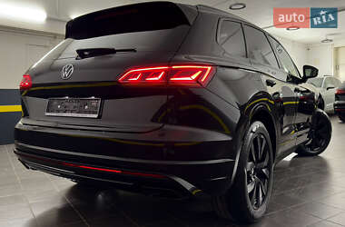 Позашляховик / Кросовер Volkswagen Touareg 2022 в 