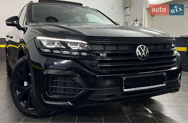 Позашляховик / Кросовер Volkswagen Touareg 2022 в 