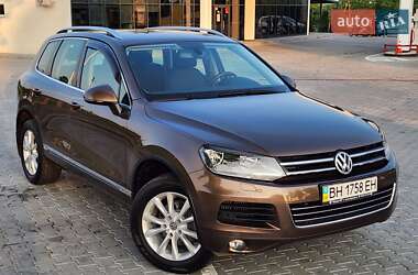 Внедорожник / Кроссовер Volkswagen Touareg 2012 в Виннице