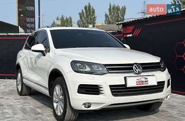 Внедорожник / Кроссовер Volkswagen Touareg 2012 в Днепре