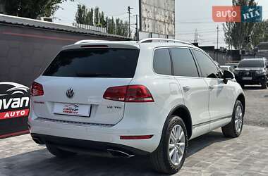 Позашляховик / Кросовер Volkswagen Touareg 2012 в 
