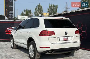 Позашляховик / Кросовер Volkswagen Touareg 2012 в 