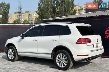 Позашляховик / Кросовер Volkswagen Touareg 2012 в 