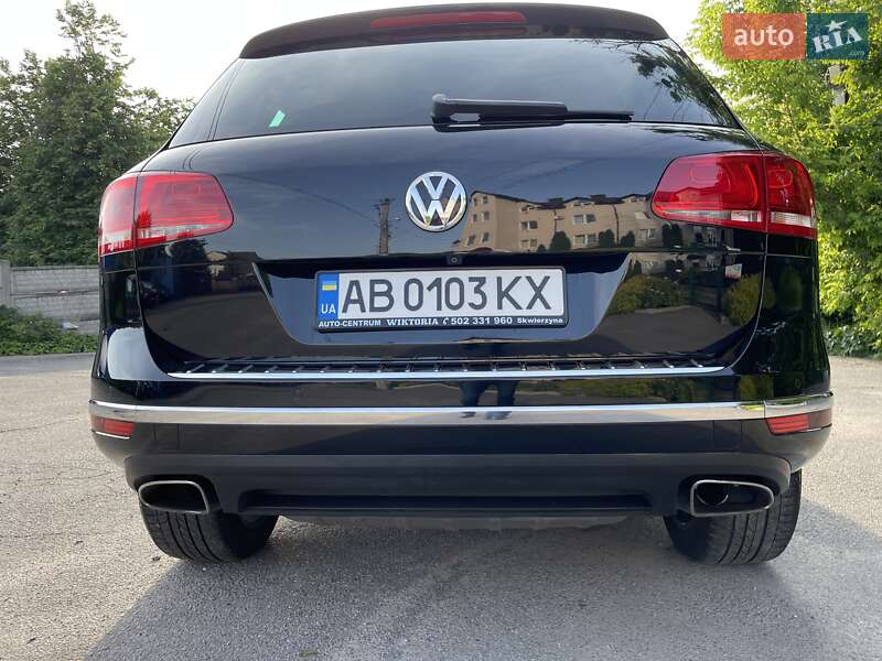 Позашляховик / Кросовер Volkswagen Touareg 2015 в Вінниці