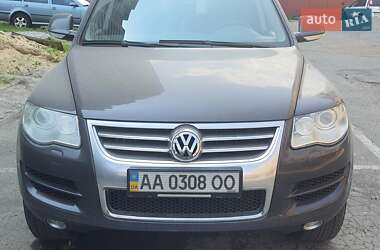 Внедорожник / Кроссовер Volkswagen Touareg 2007 в Киеве