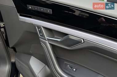 Внедорожник / Кроссовер Volkswagen Touareg 2020 в 
