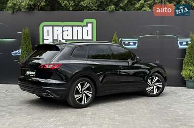 Внедорожник / Кроссовер Volkswagen Touareg 2020 в 