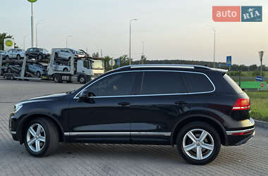Внедорожник / Кроссовер Volkswagen Touareg 2016 в 