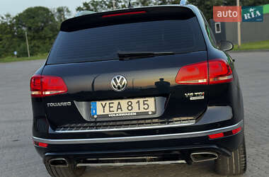 Внедорожник / Кроссовер Volkswagen Touareg 2016 в 