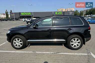 Внедорожник / Кроссовер Volkswagen Touareg 2007 в 
