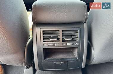 Внедорожник / Кроссовер Volkswagen Touareg 2007 в 