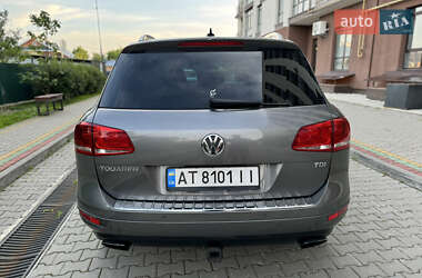 Внедорожник / Кроссовер Volkswagen Touareg 2013 в 