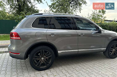 Внедорожник / Кроссовер Volkswagen Touareg 2013 в 