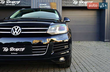 Позашляховик / Кросовер Volkswagen Touareg 2011 в 