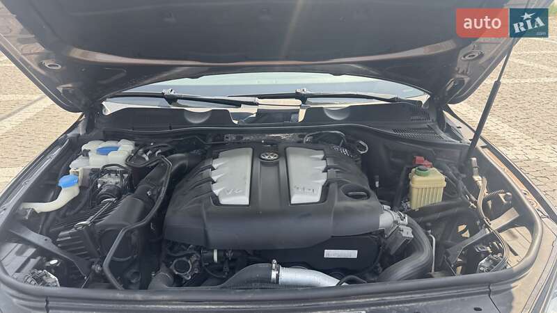 Позашляховик / Кросовер Volkswagen Touareg 2011 в Хусті фото 13 Позашляховик / Кросовер Volkswagen Touareg 2011 в Хусті