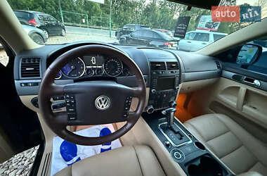 Внедорожник / Кроссовер Volkswagen Touareg 2007 в 