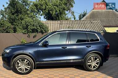 Позашляховик / Кросовер Volkswagen Touareg 2011 в 