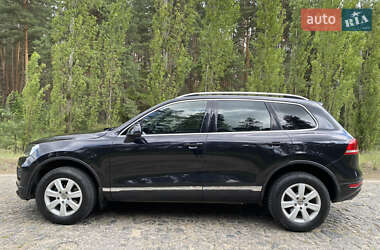 Внедорожник / Кроссовер Volkswagen Touareg 2013 в 