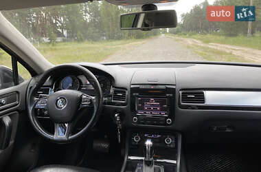 Внедорожник / Кроссовер Volkswagen Touareg 2013 в 