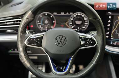 Позашляховик / Кросовер Volkswagen Touareg 2018 в 