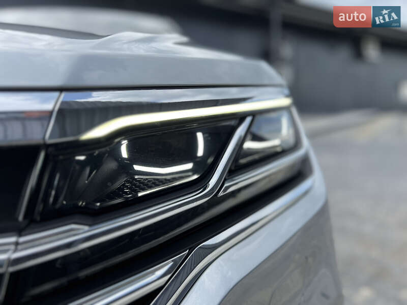 Внедорожник / Кроссовер Volkswagen Touareg 2018 в Львове