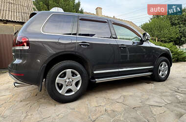 Внедорожник / Кроссовер Volkswagen Touareg 2007 в 