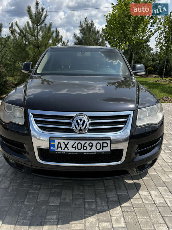 Позашляховик / Кросовер Volkswagen Touareg 2007 в Білогородці