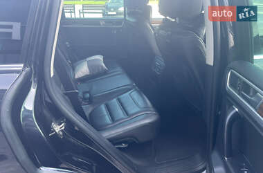 Внедорожник / Кроссовер Volkswagen Touareg 2014 в 