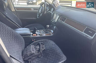 Внедорожник / Кроссовер Volkswagen Touareg 2014 в 
