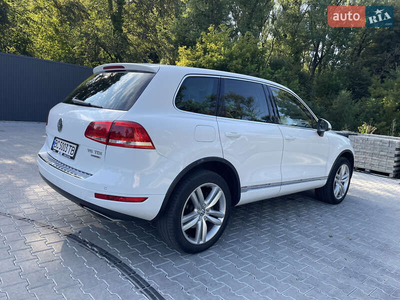 Позашляховик / Кросовер Volkswagen Touareg 2013 в Трускавці
