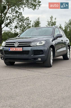 Внедорожник / Кроссовер Volkswagen Touareg 2013 в Луцке