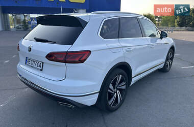 Внедорожник / Кроссовер Volkswagen Touareg 2019 в 