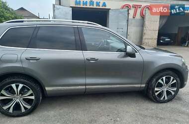 Внедорожник / Кроссовер Volkswagen Touareg 2017 в 