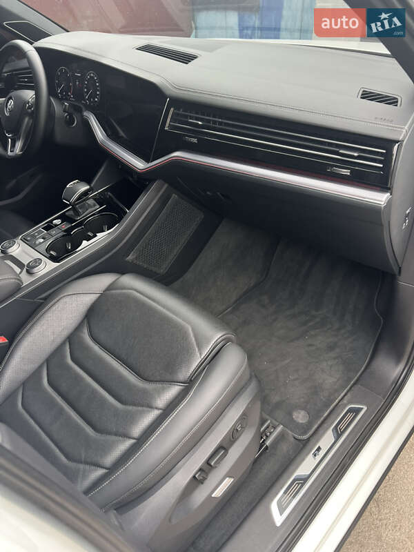 Внедорожник / Кроссовер Volkswagen Touareg 2019 в Кропивницком фото 22 Внедорожник / Кроссовер Volkswagen Touareg 2019 в Кропивницком