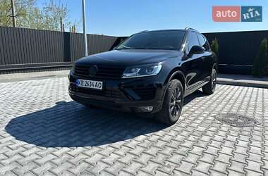 Внедорожник / Кроссовер Volkswagen Touareg 2016 в Днепре