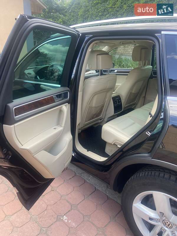 Позашляховик / Кросовер Volkswagen Touareg 2014 в Києві фото 8 Позашляховик / Кросовер Volkswagen Touareg 2014 в Києві