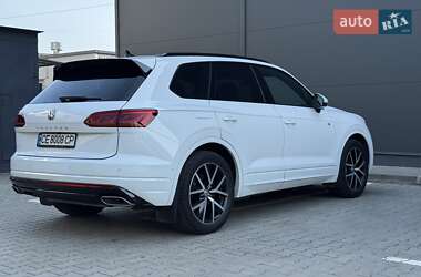 Позашляховик / Кросовер Volkswagen Touareg 2018 в 
