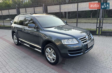 Позашляховик / Кросовер Volkswagen Touareg 2004 в Запоріжжі