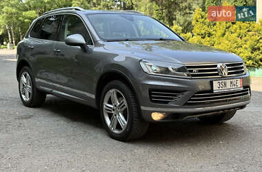 Позашляховик / Кросовер Volkswagen Touareg 2017 в Чернівцях