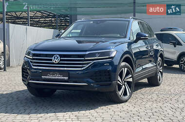 Внедорожник / Кроссовер Volkswagen Touareg 2018 в Мукачево