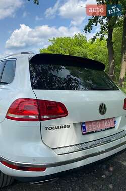 Внедорожник / Кроссовер Volkswagen Touareg 2016 в 
